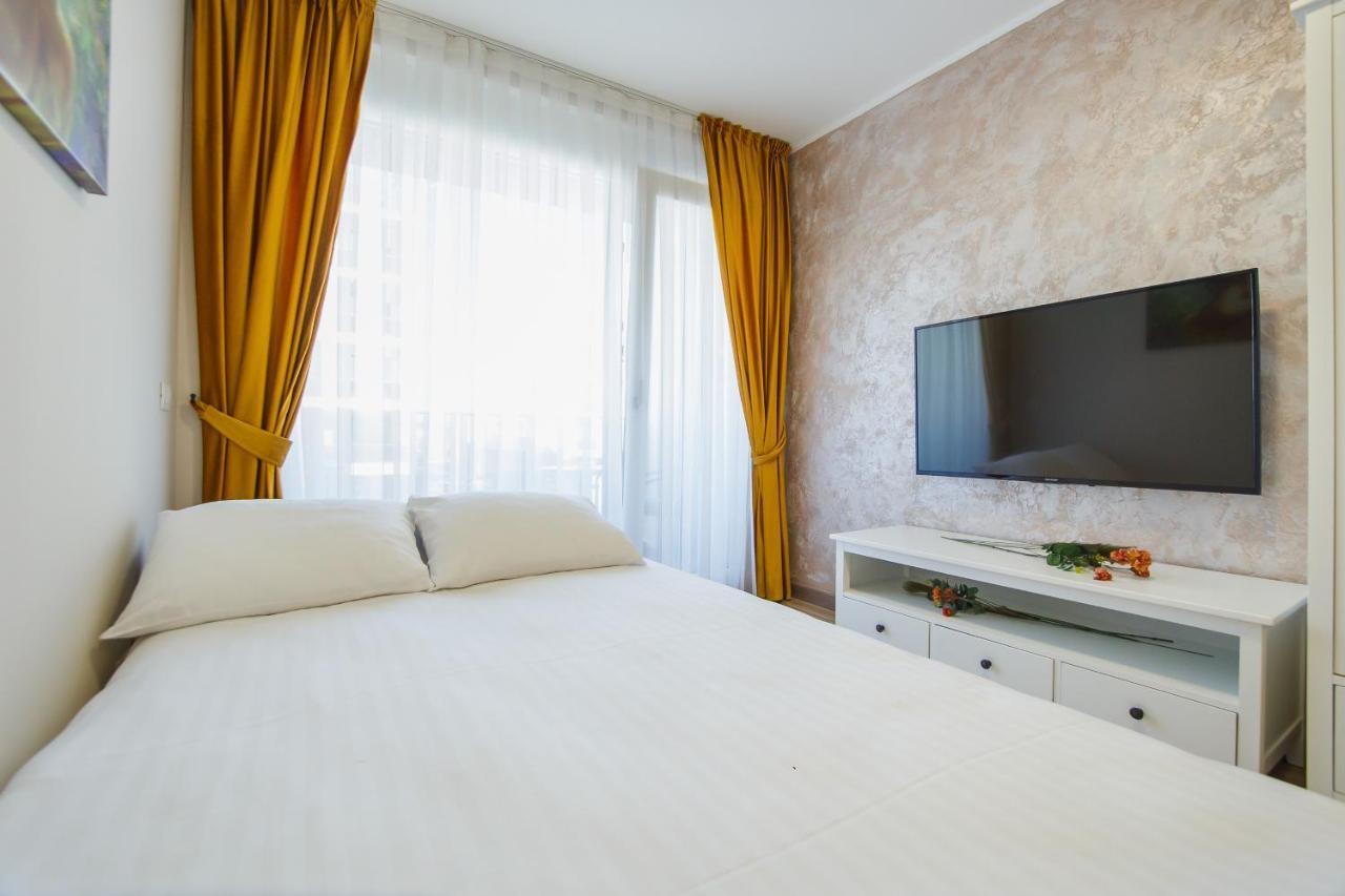 Cappuccino Colors At West Residence Oradea Buitenkant foto