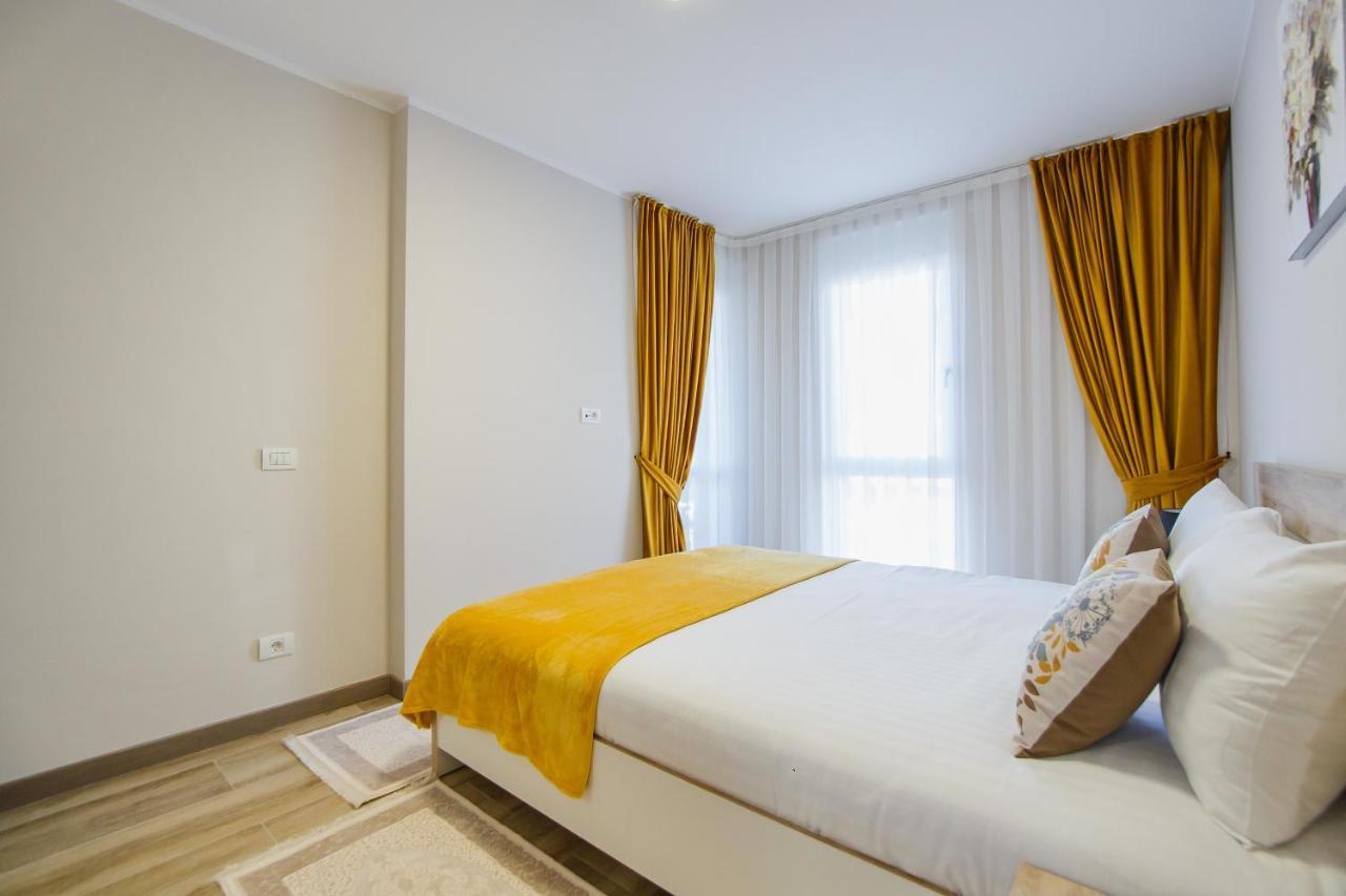 Cappuccino Colors At West Residence Oradea Buitenkant foto