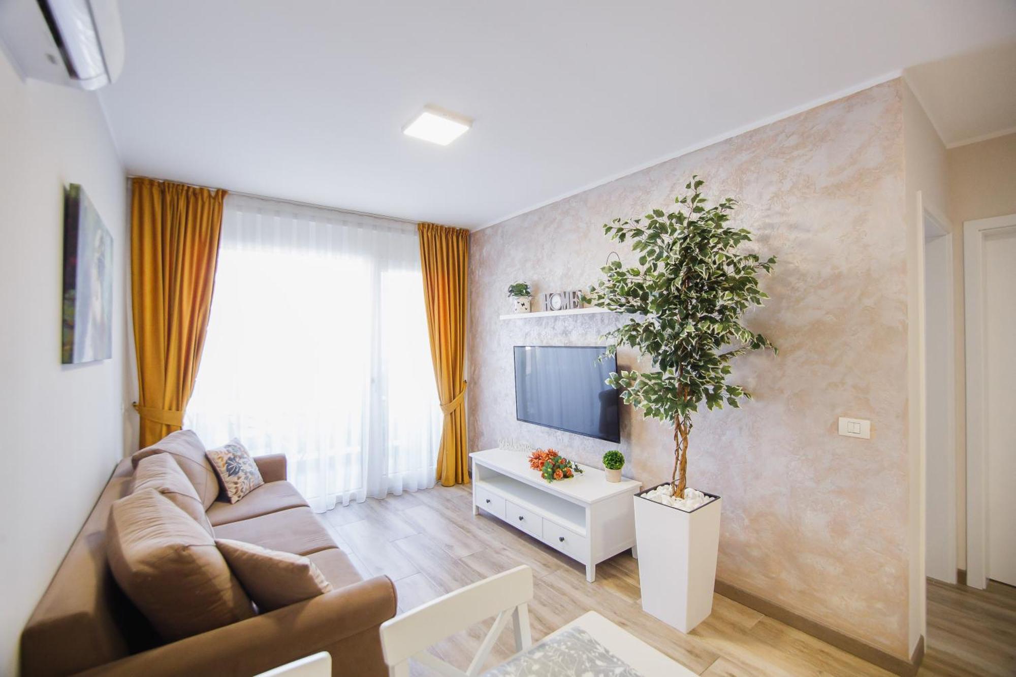 Cappuccino Colors At West Residence Oradea Buitenkant foto